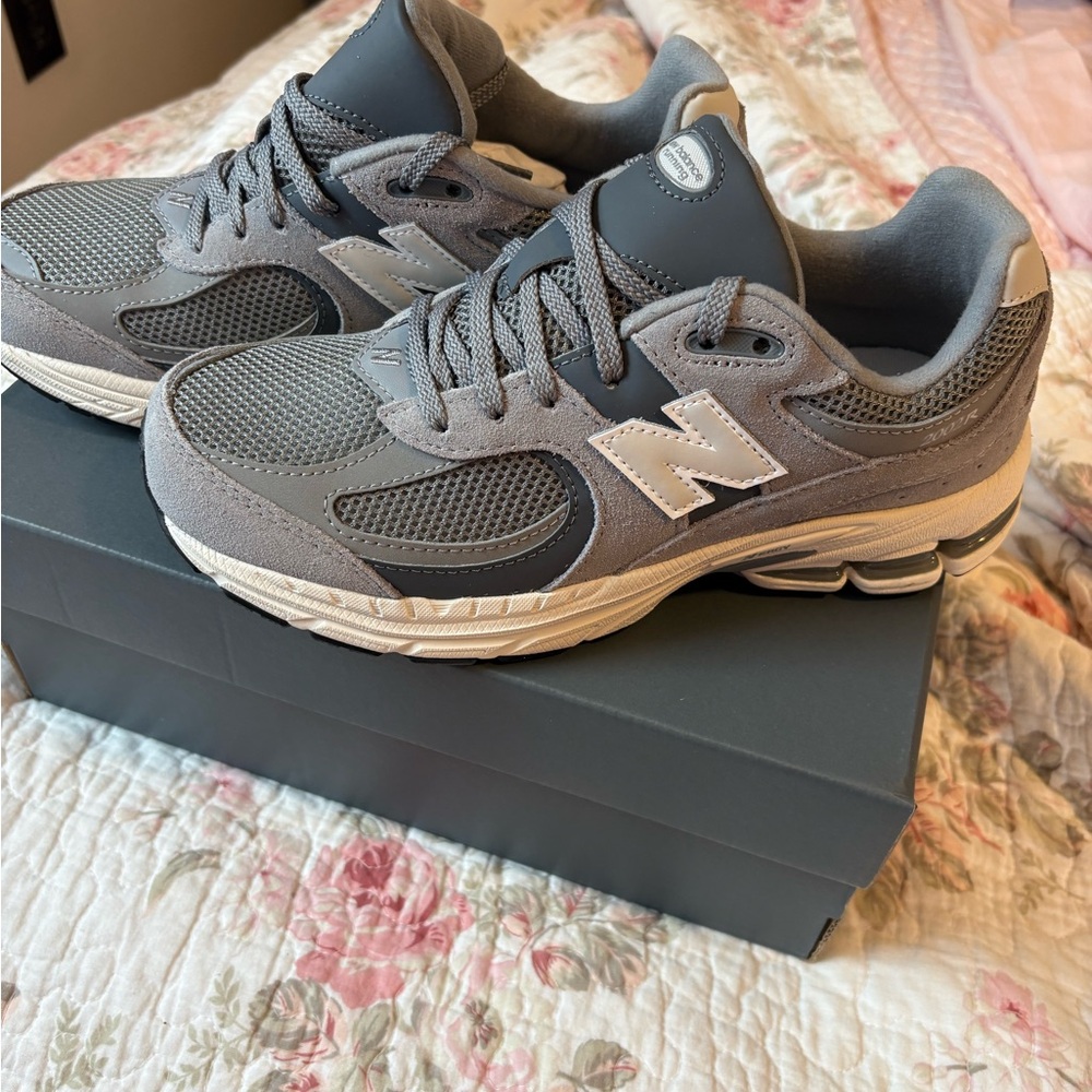 New Balance Charcoal and Light Gray Running Shoes